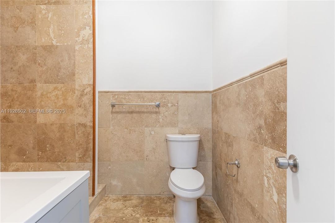 En Venta: $580,000 (4 camas, 2 baños, 1478 Pies cuadrados)