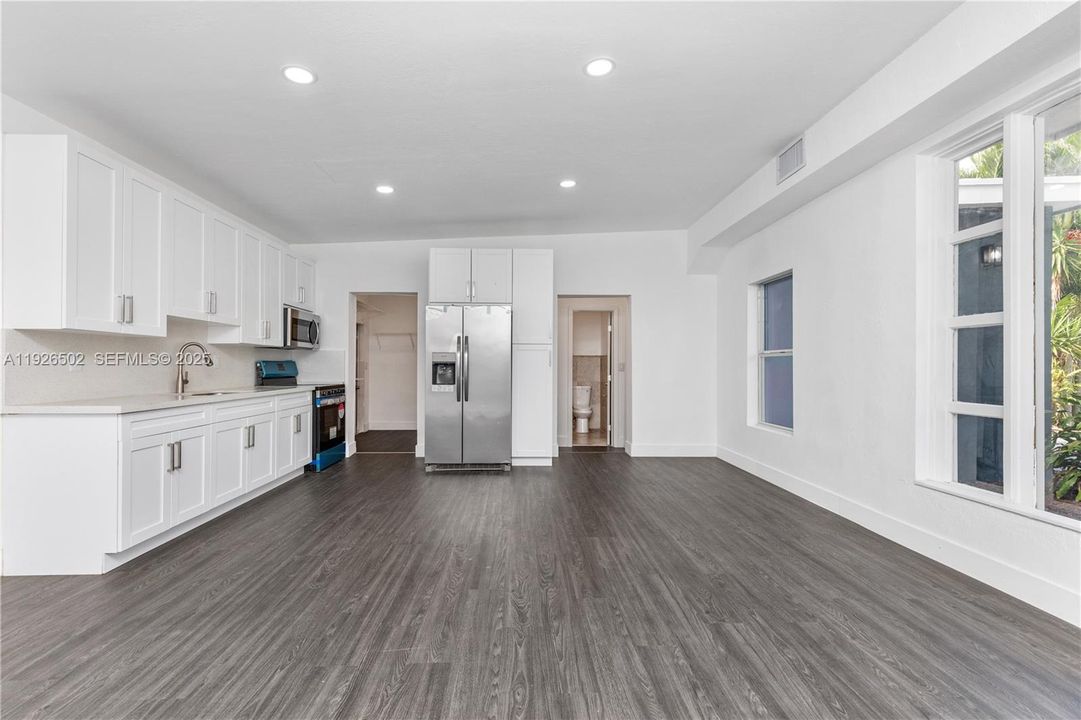 En Venta: $580,000 (4 camas, 2 baños, 1478 Pies cuadrados)