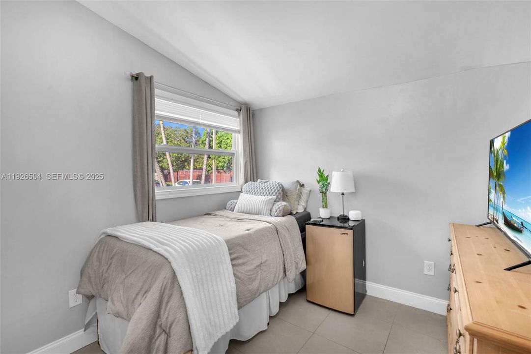 En Venta: $289,000 (3 camas, 2 baños, 1106 Pies cuadrados)