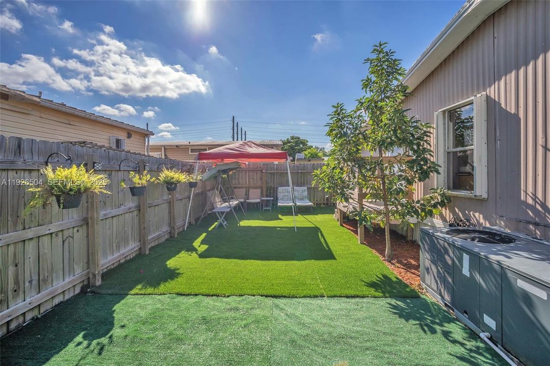 En Venta: $289,000 (3 camas, 2 baños, 1106 Pies cuadrados)