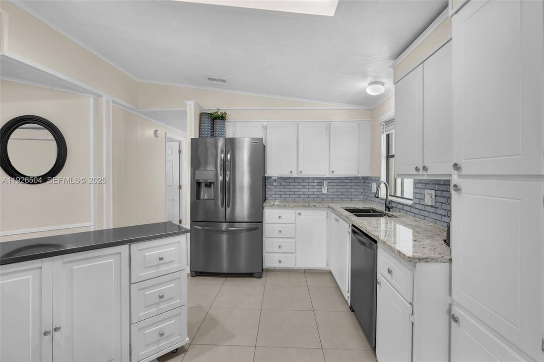 En Venta: $289,000 (3 camas, 2 baños, 1106 Pies cuadrados)