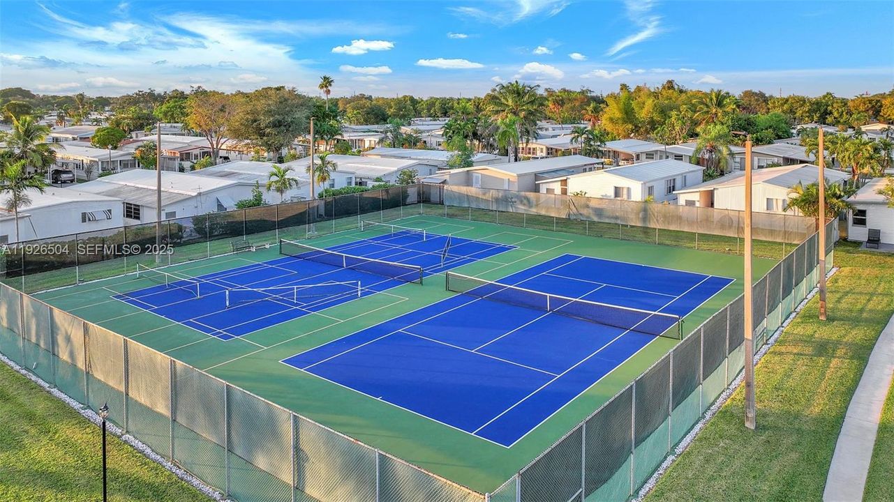 En Venta: $289,000 (3 camas, 2 baños, 1106 Pies cuadrados)