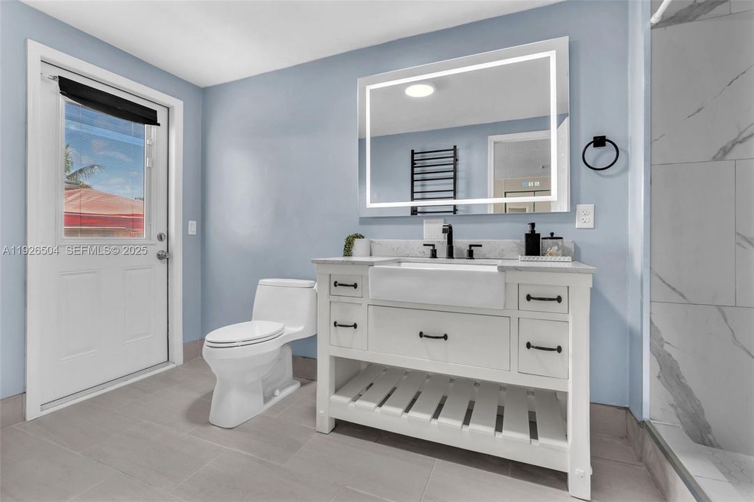 En Venta: $289,000 (3 camas, 2 baños, 1106 Pies cuadrados)