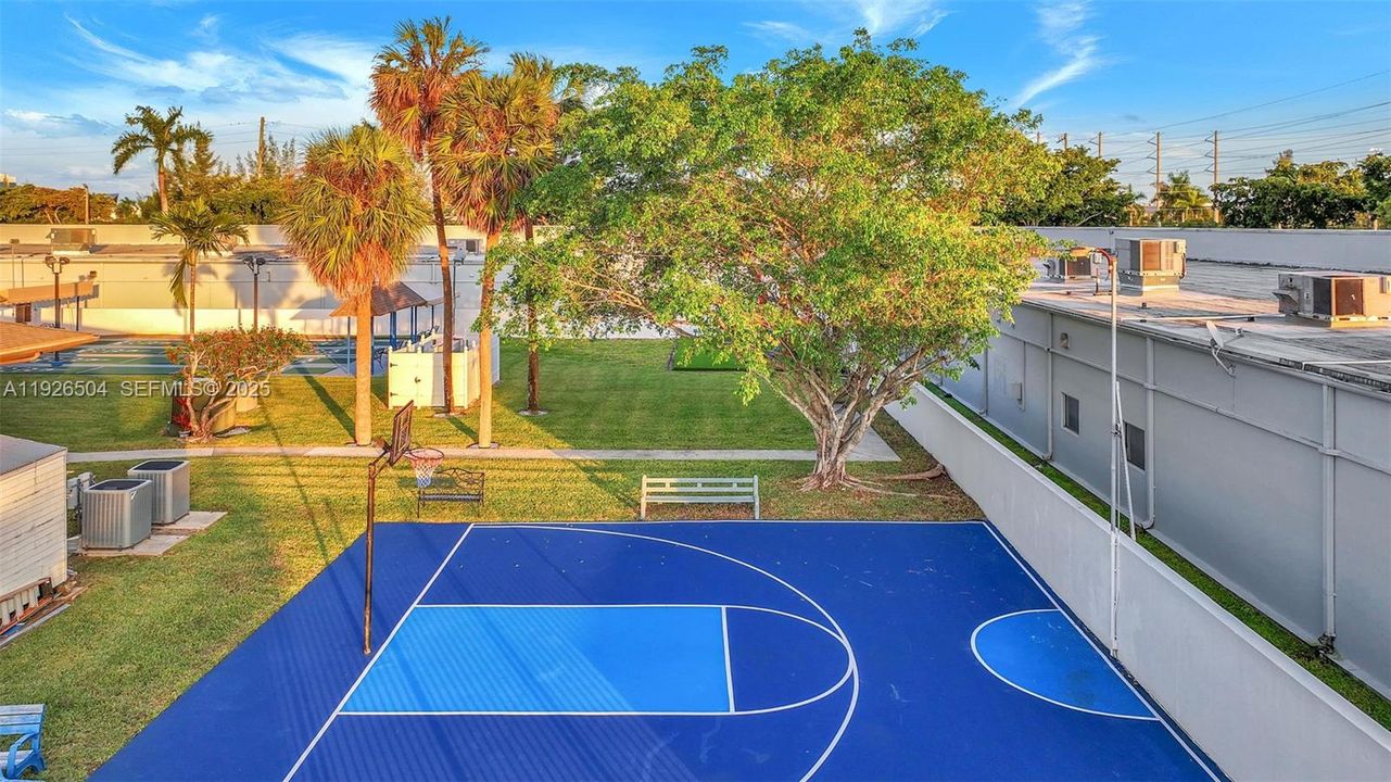 En Venta: $289,000 (3 camas, 2 baños, 1106 Pies cuadrados)