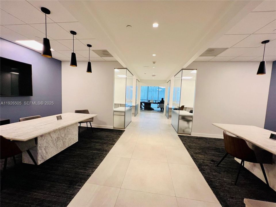 В аренду: $6,750 (2 спален, 3 ванн, 1630 Квадратных фут)