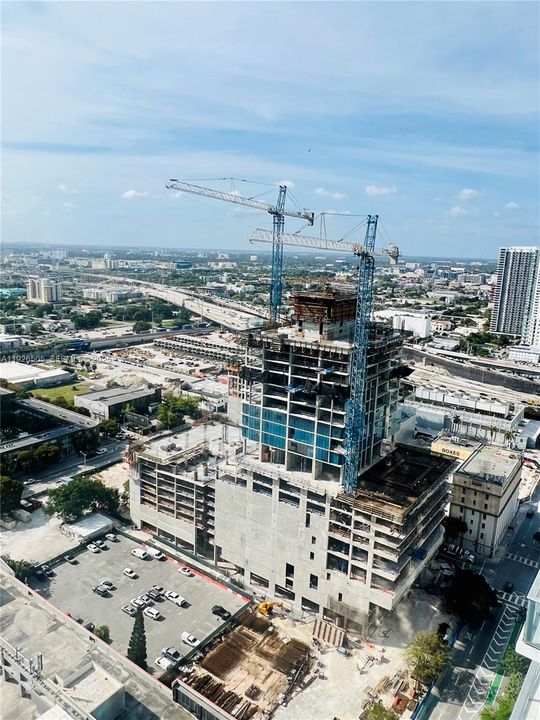 В аренду: $6,750 (2 спален, 3 ванн, 1630 Квадратных фут)