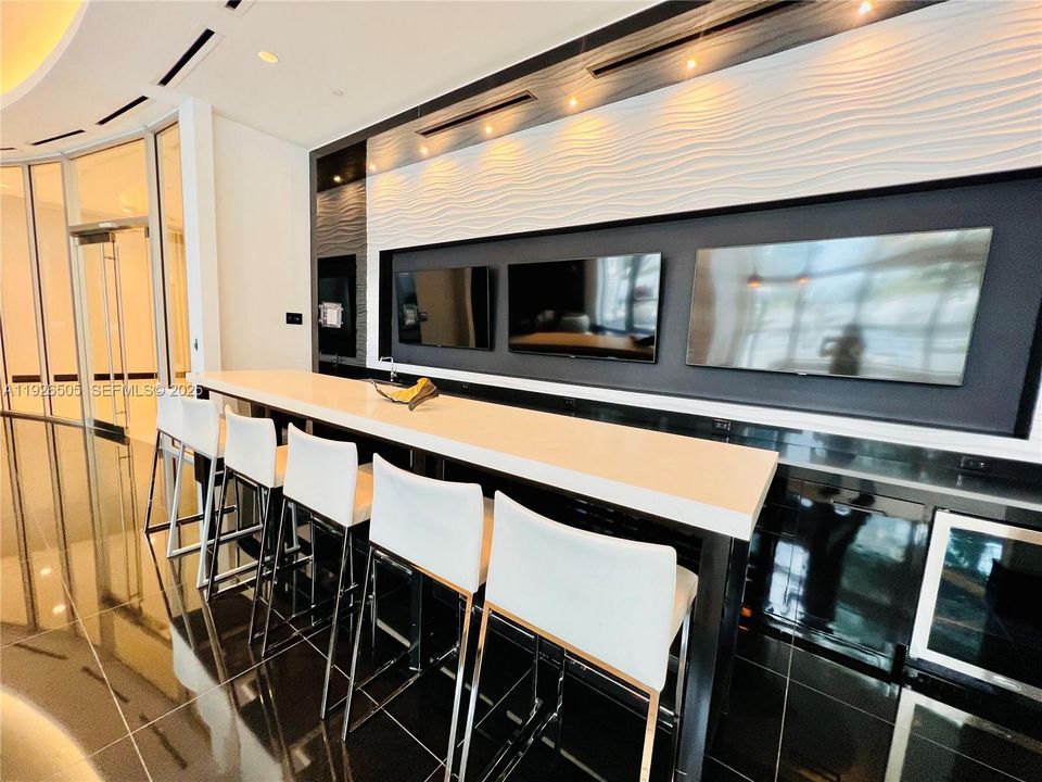 В аренду: $6,750 (2 спален, 3 ванн, 1630 Квадратных фут)