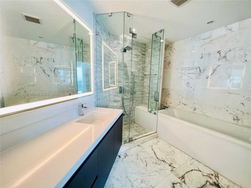 В аренду: $6,750 (2 спален, 3 ванн, 1630 Квадратных фут)