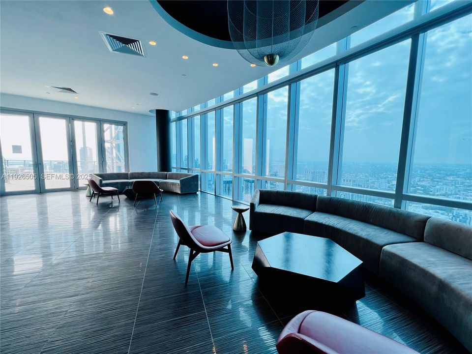 В аренду: $6,750 (2 спален, 3 ванн, 1630 Квадратных фут)