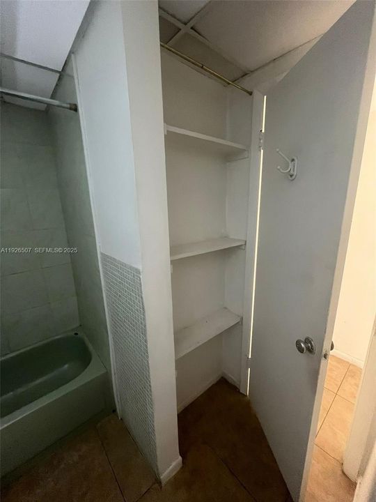 В аренду: $1,700 (1 спален, 1 ванн, 550 Квадратных фут)