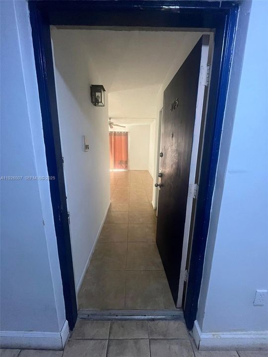 В аренду: $1,700 (1 спален, 1 ванн, 550 Квадратных фут)