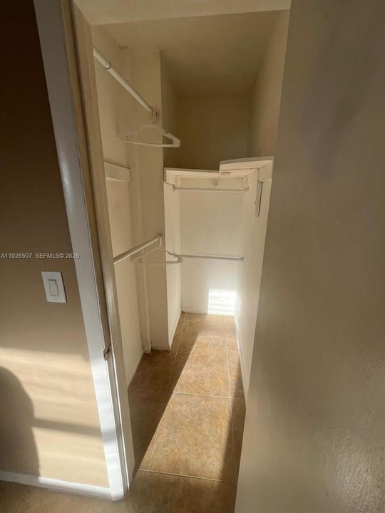 В аренду: $1,700 (1 спален, 1 ванн, 550 Квадратных фут)