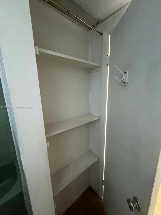 В аренду: $1,700 (1 спален, 1 ванн, 550 Квадратных фут)