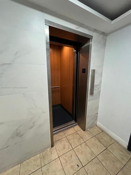 В аренду: $1,700 (1 спален, 1 ванн, 550 Квадратных фут)