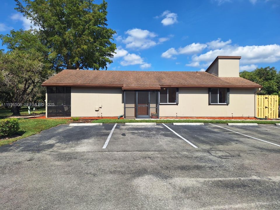 В аренду: $3,240 (3 спален, 2 ванн, 1200 Квадратных фут)