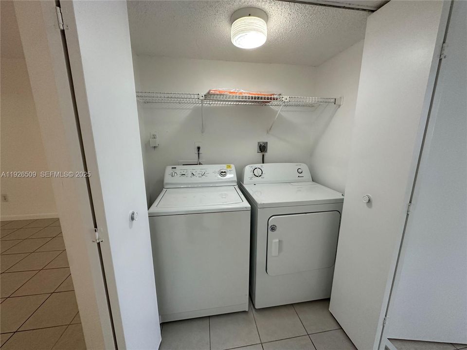 出租: $2,200 (3 贝兹, 2 浴室, 1220 平方英尺)