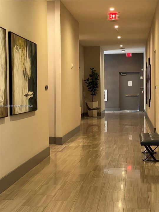 В аренду: $1,850 (1 спален, 1 ванн, 1016 Квадратных фут)