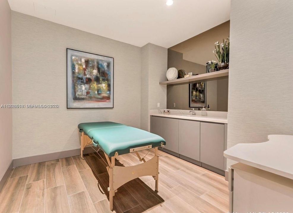 В аренду: $1,850 (1 спален, 1 ванн, 1016 Квадратных фут)