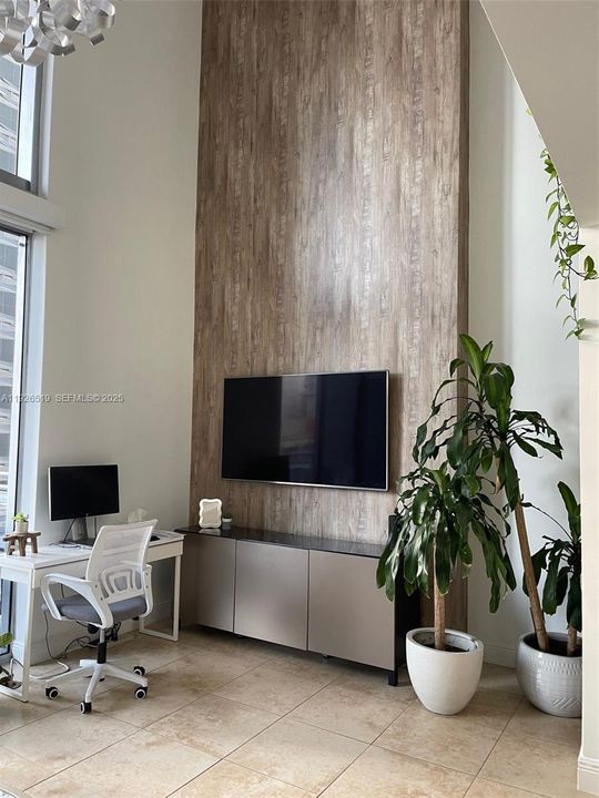 En Venta: $485,000 (1 camas, 2 baños, 1000 Pies cuadrados)