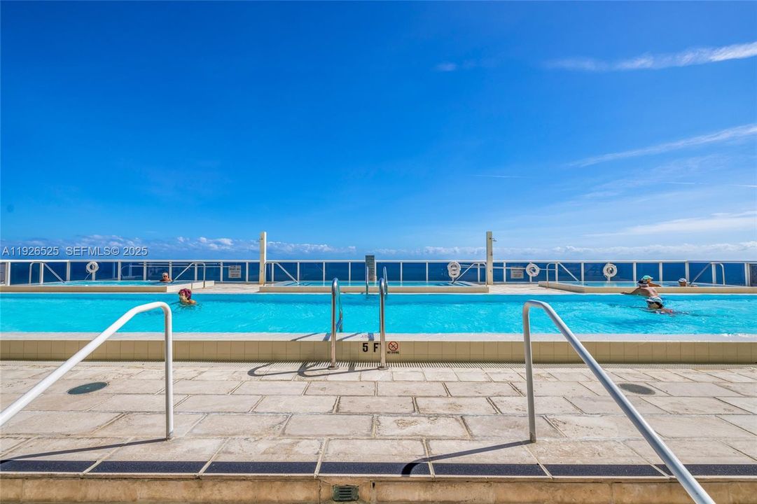 For Rent: $6,500 (2 beds, 2 baths, 1458 Square Feet)