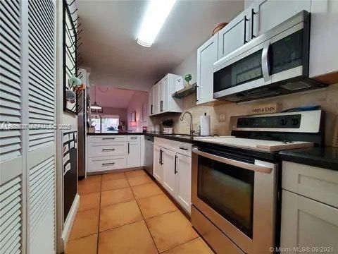 En Venta: $475,000 (3 camas, 2 baños, 1378 Pies cuadrados)