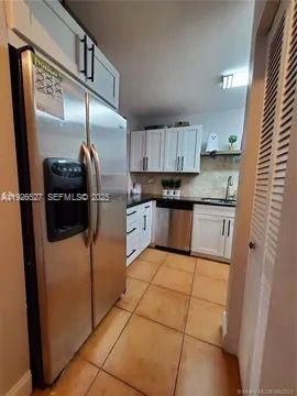 En Venta: $475,000 (3 camas, 2 baños, 1378 Pies cuadrados)