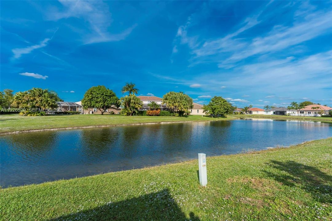 For Sale: $678,000 (3 beds, 2 baths, 1927 Square Feet)
