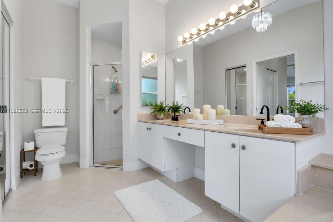 For Sale: $678,000 (3 beds, 2 baths, 1927 Square Feet)