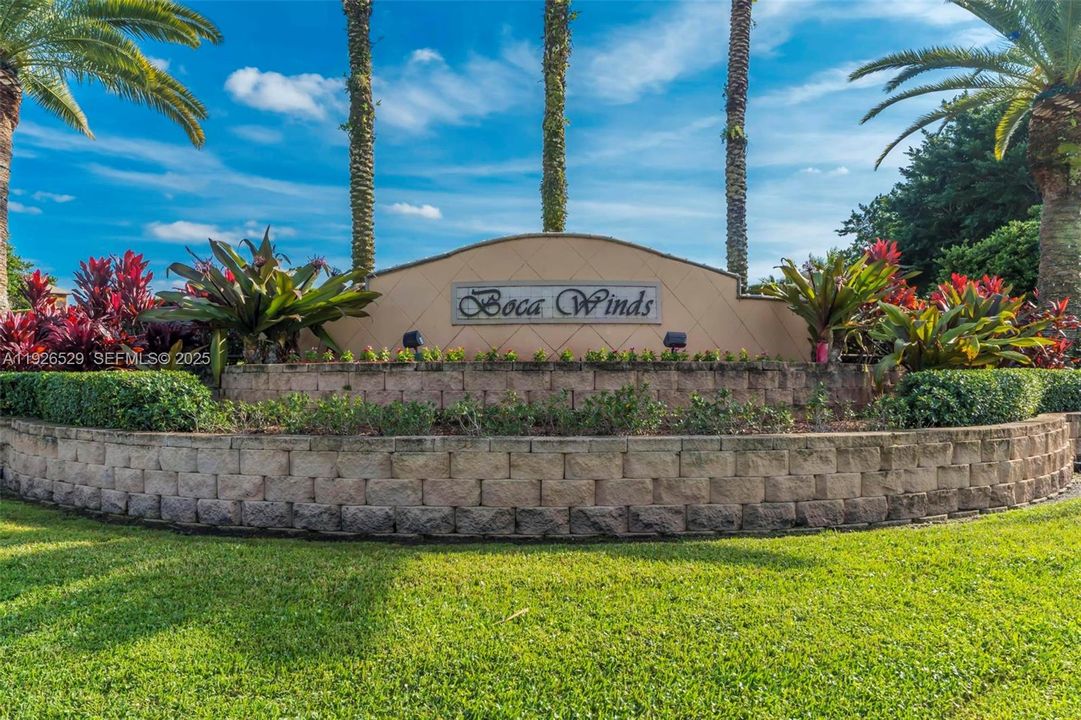 For Sale: $678,000 (3 beds, 2 baths, 1927 Square Feet)