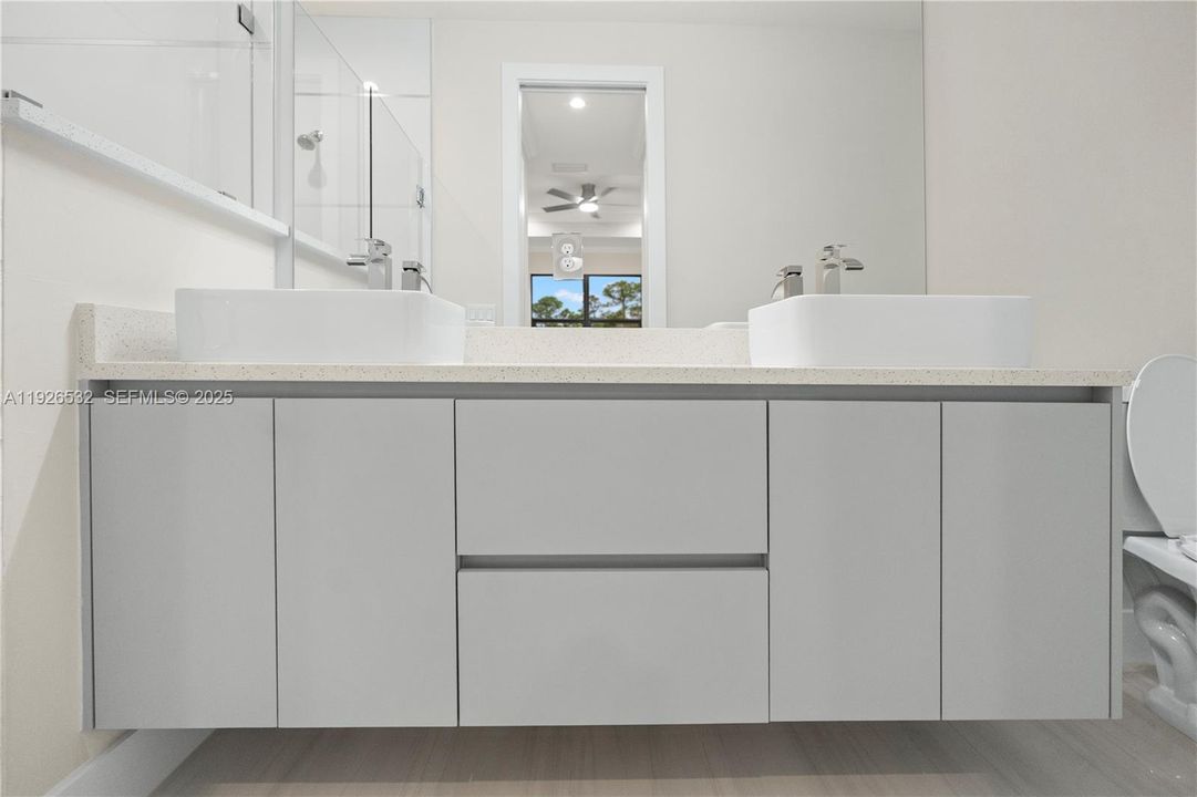 En Venta: $515,000 (3 camas, 2 baños, 1519 Pies cuadrados)