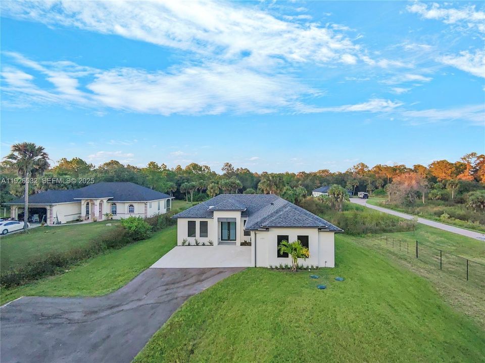 En Venta: $515,000 (3 camas, 2 baños, 1519 Pies cuadrados)