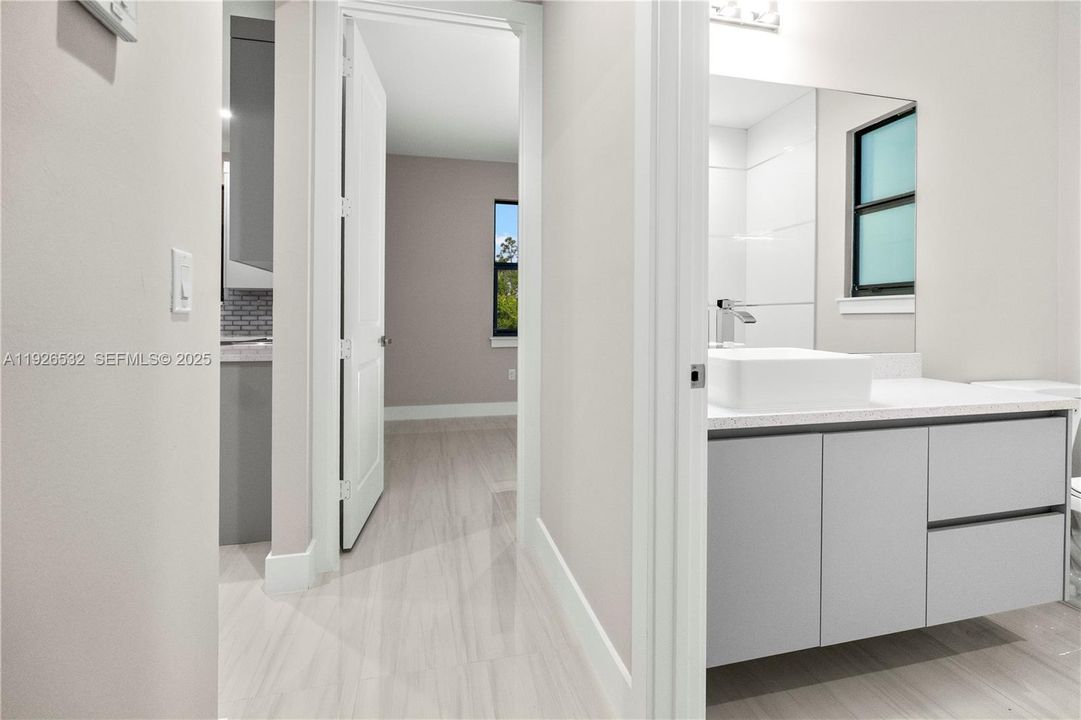 En Venta: $515,000 (3 camas, 2 baños, 1519 Pies cuadrados)