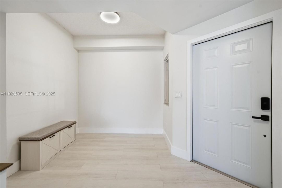 For Rent: $4,250 (3 beds, 2 baths, 1320 Square Feet)