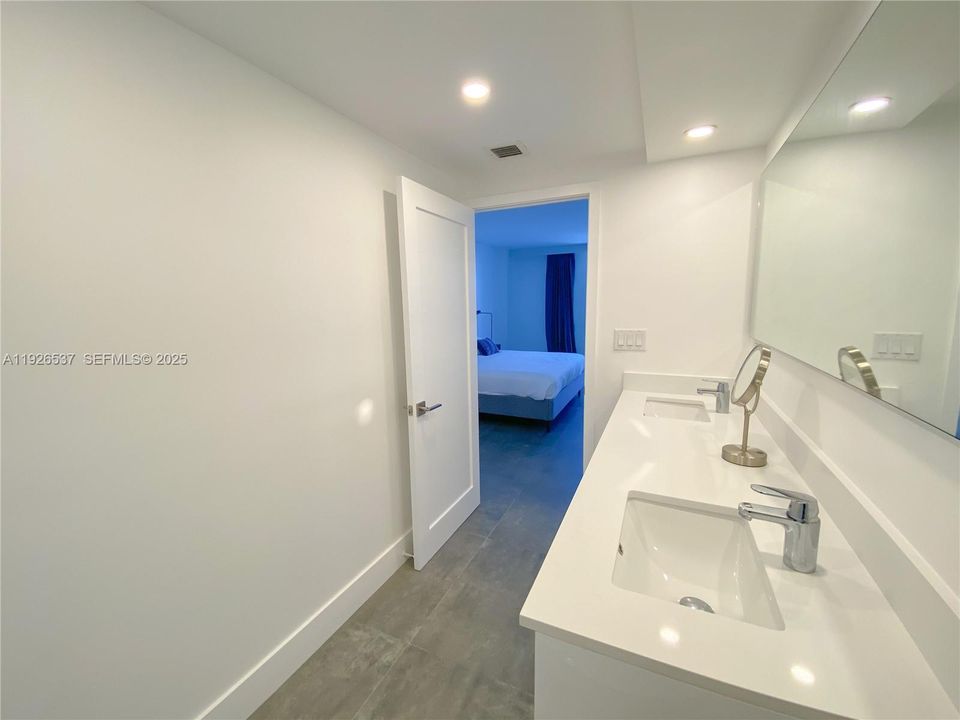 For Rent: $3,900 (2 beds, 2 baths, 1521 Square Feet)