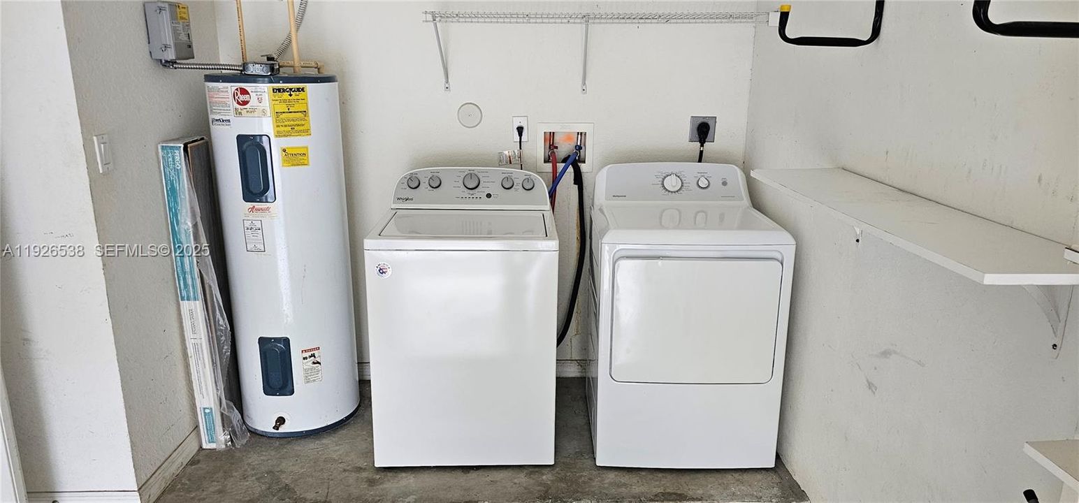 For Rent: $2,700 (3 beds, 2 baths, 1494 Square Feet)