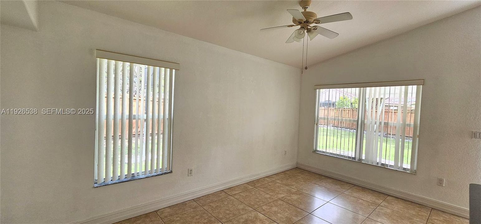 For Rent: $2,700 (3 beds, 2 baths, 1494 Square Feet)