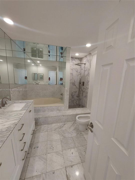 В аренду: $5,700 (3 спален, 2 ванн, 2265 Квадратных фут)