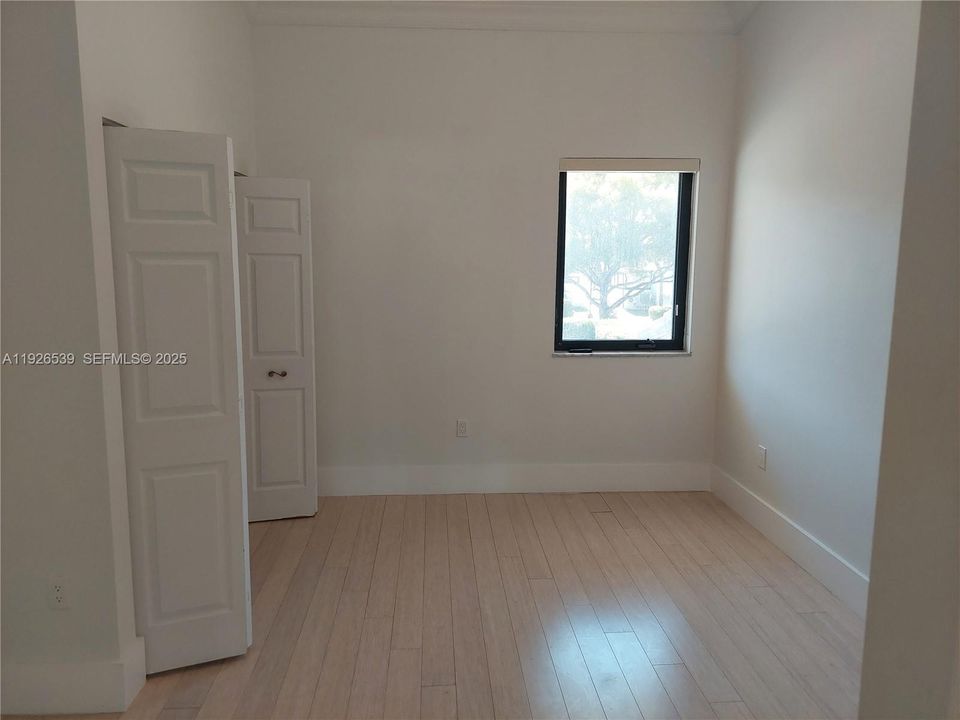 В аренду: $5,700 (3 спален, 2 ванн, 2265 Квадратных фут)