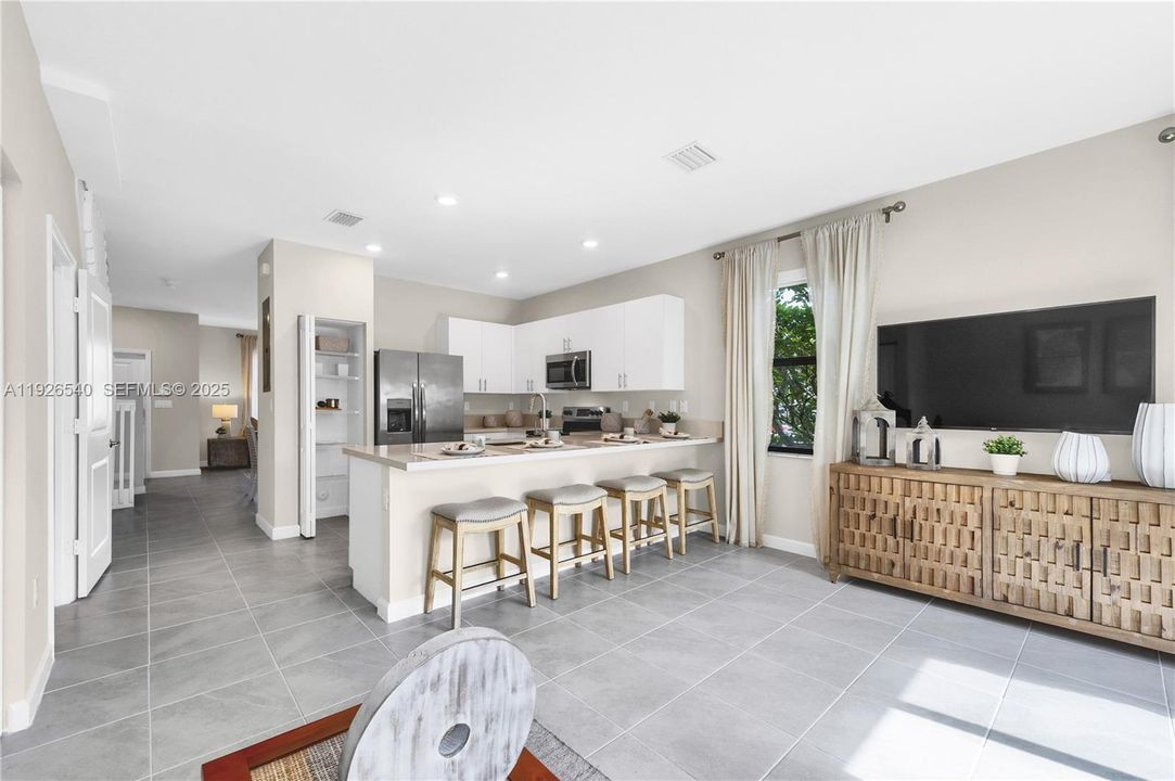 На продажу: $467,500 (3 спален, 2 ванн, 1545 Квадратных фут)