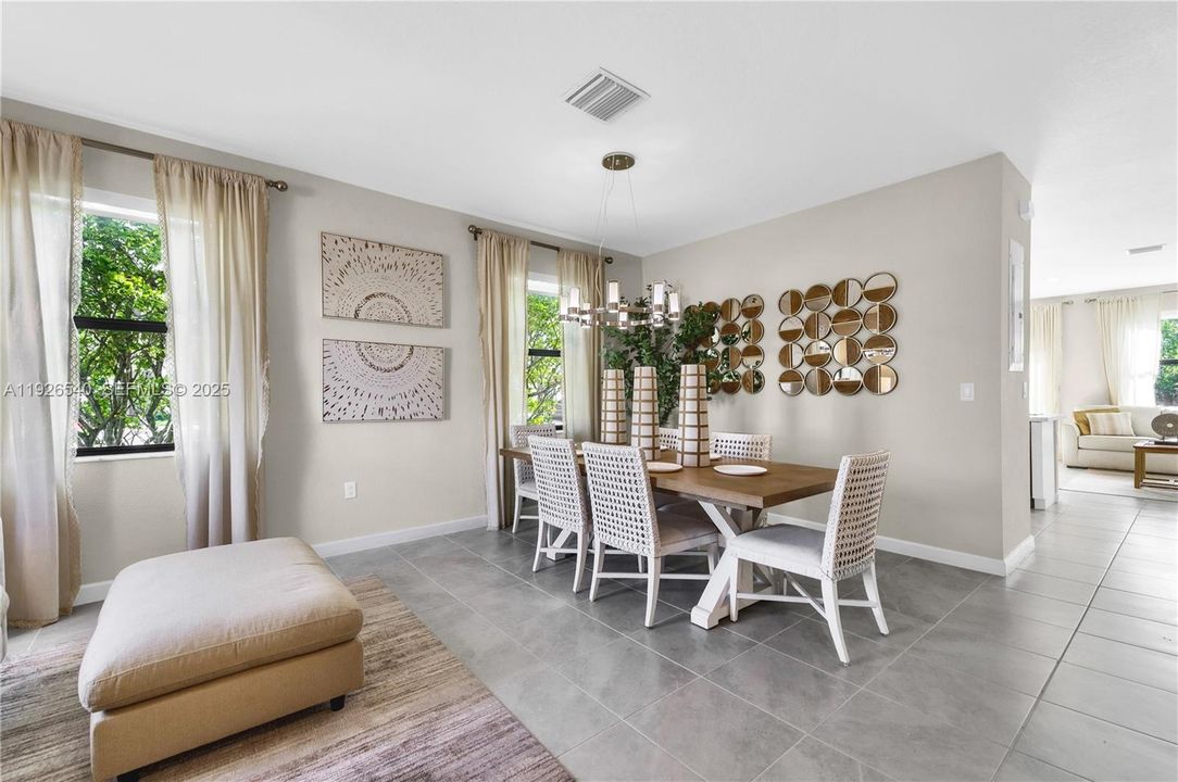 На продажу: $467,500 (3 спален, 2 ванн, 1545 Квадратных фут)