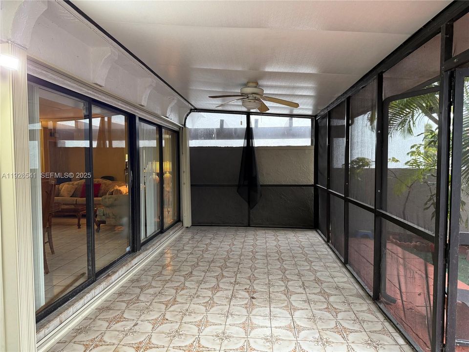 В аренду: $2,900 (3 спален, 2 ванн, 1314 Квадратных фут)