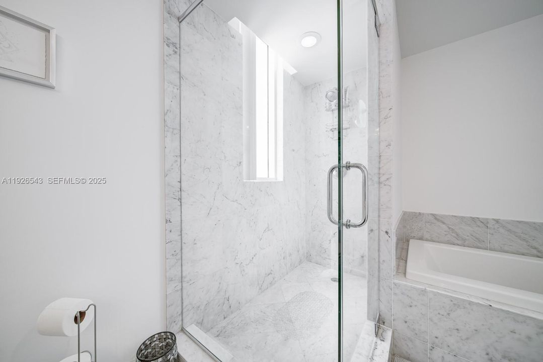 En Venta: $655,000 (2 camas, 2 baños, 1058 Pies cuadrados)