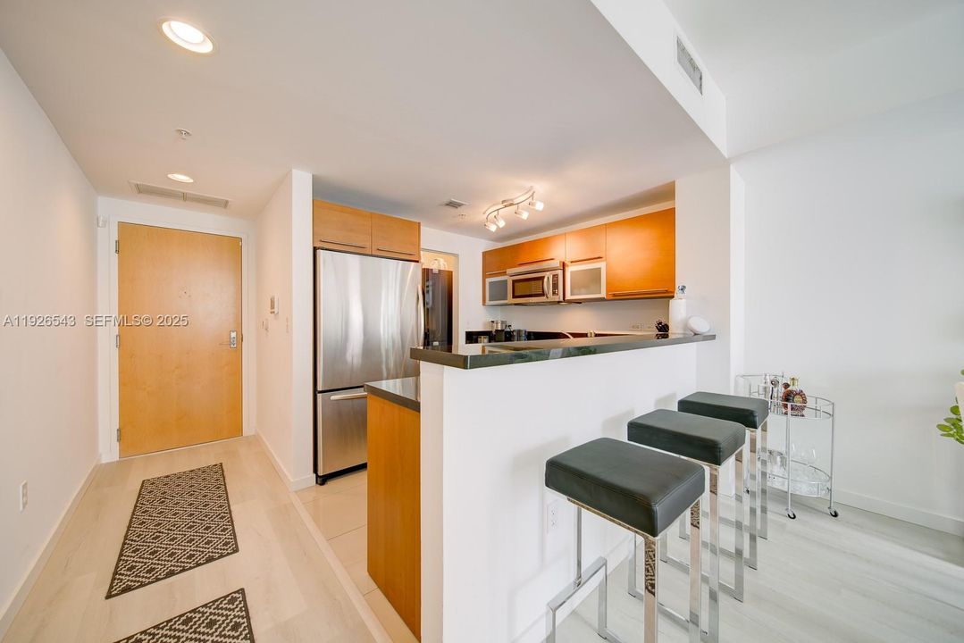 En Venta: $655,000 (2 camas, 2 baños, 1058 Pies cuadrados)