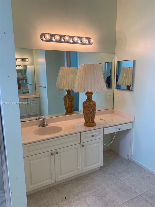 For Sale: $790,000 (4 beds, 3 baths, 2966 Square Feet)