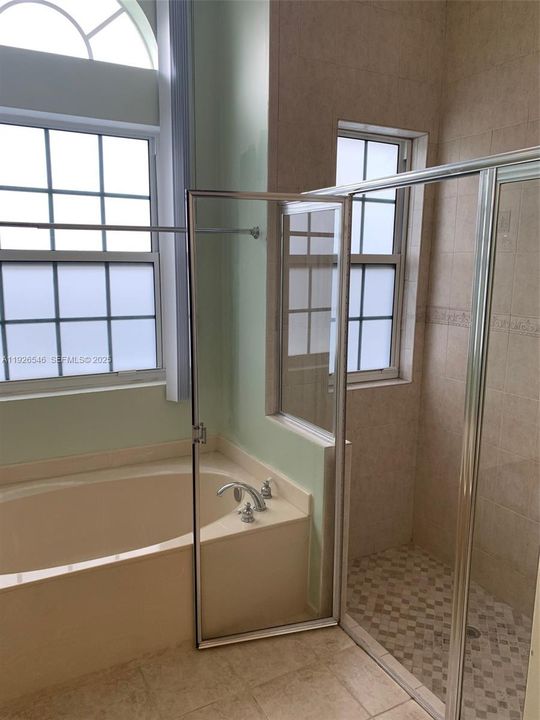 For Sale: $790,000 (4 beds, 3 baths, 2966 Square Feet)