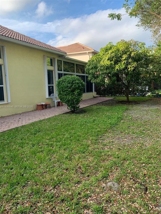 For Sale: $790,000 (4 beds, 3 baths, 2966 Square Feet)