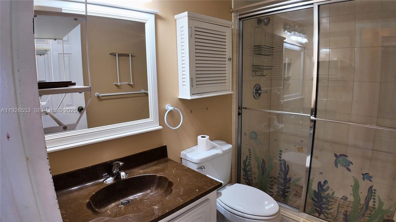 For Rent: $2,400 (2 beds, 2 baths, 1020 Square Feet)