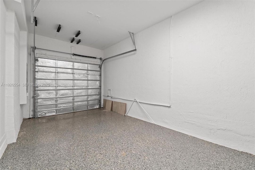 出租: $2,700 (3 贝兹, 2 浴室, 1695 平方英尺)