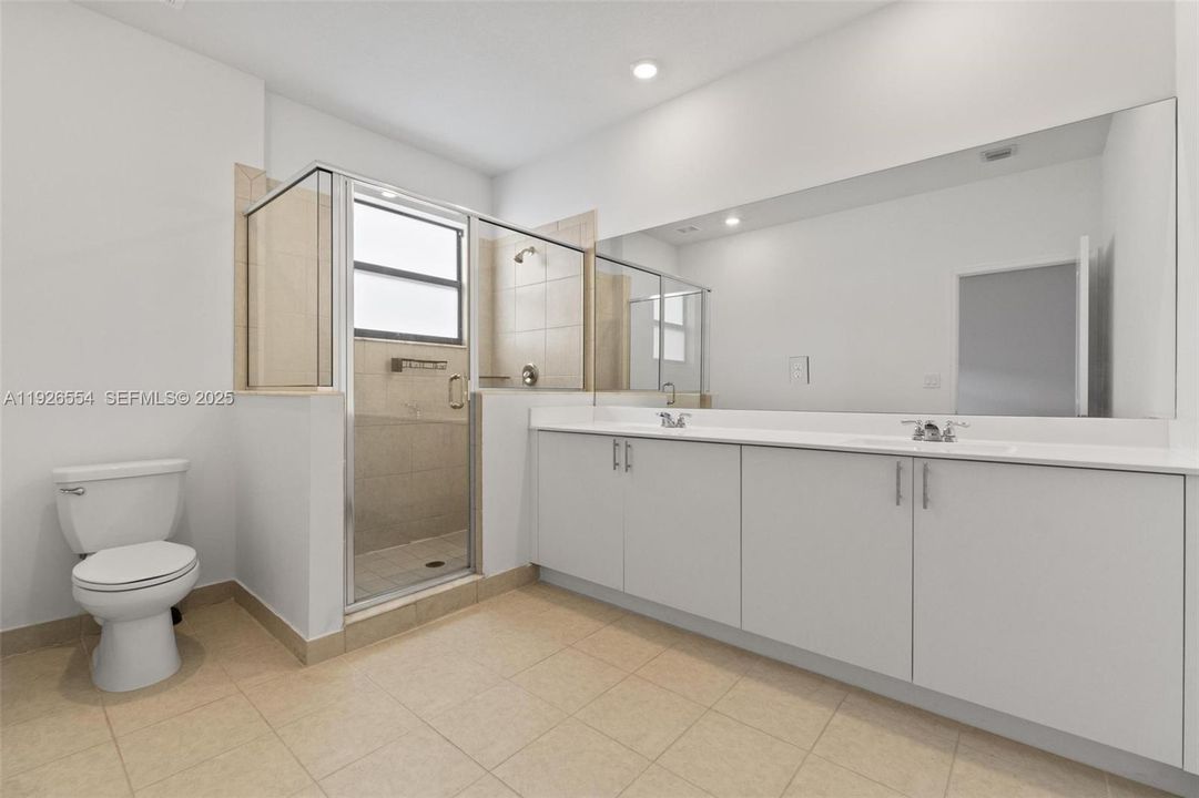 出租: $2,700 (3 贝兹, 2 浴室, 1695 平方英尺)