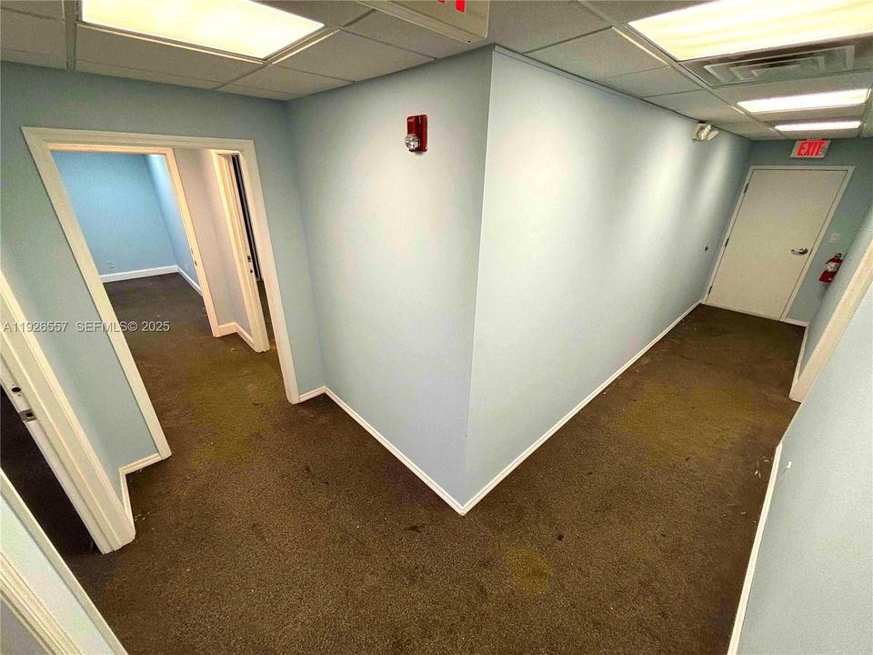 В аренду: $2,825 (0 спален, 0 ванн, 0 Квадратных фут)